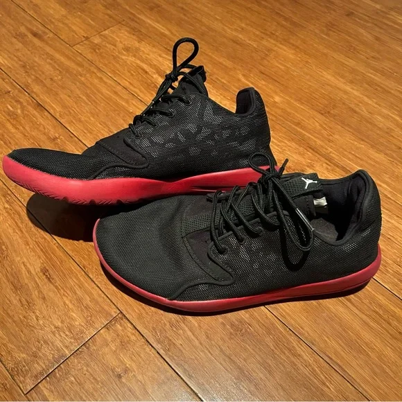 Jordan eclipse 7Y/8.5W - Picture 4 of 4